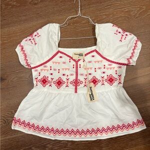 Savanna Jane Embroidered Boho Top Medium NWT Puff Sleeve Festival